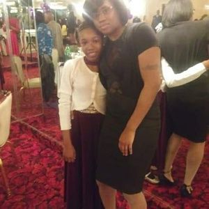 Meet your Posher, Annette